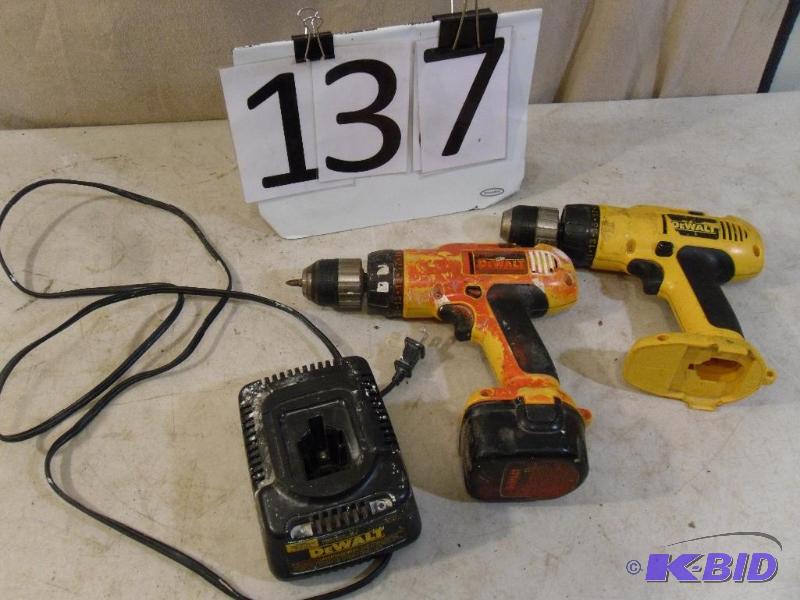 lot 137 image: 2 Dewalt Cordless Drills and 1 12 V...