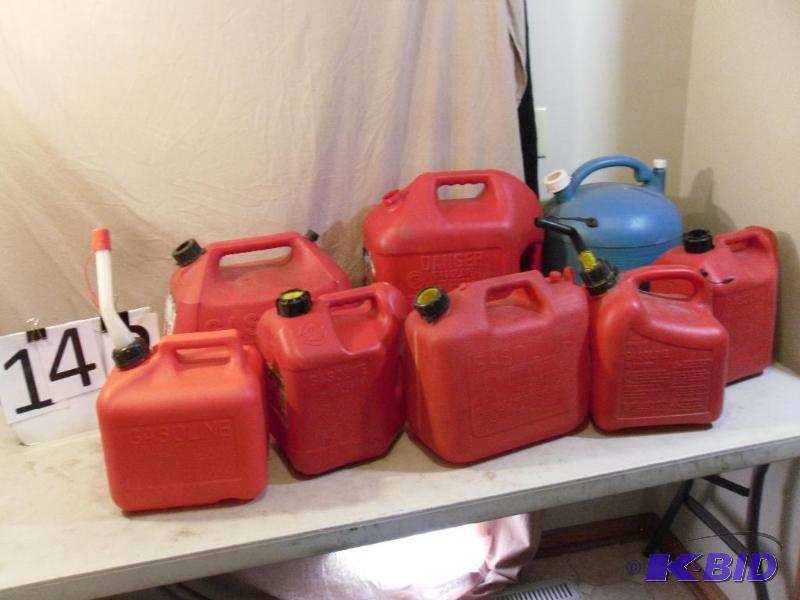 lot 142 image: Lot of 8 assorted gas jugs. Some mi...