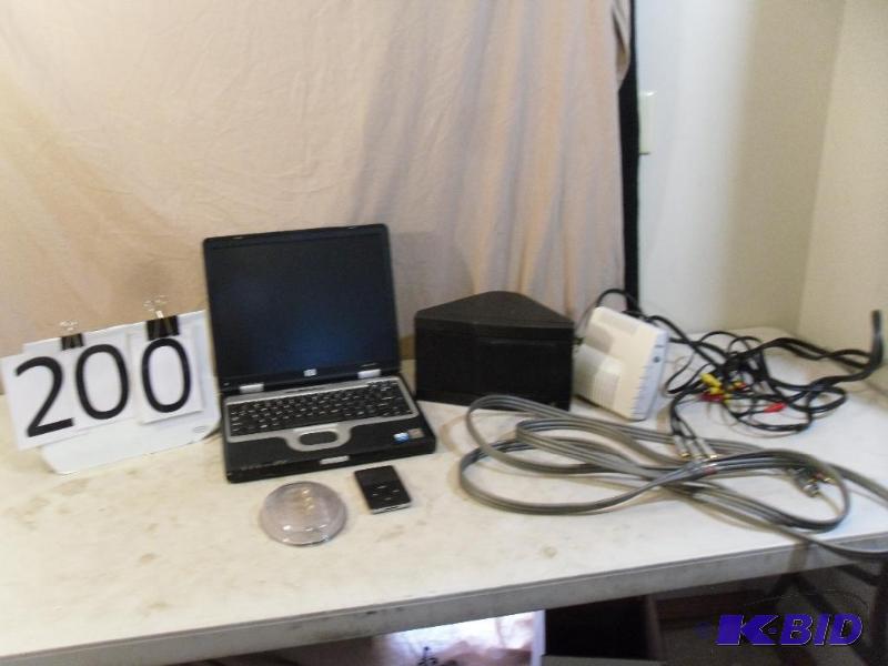 lot 200 image: HP Laptop (Model Compaq NC6000)Pent...