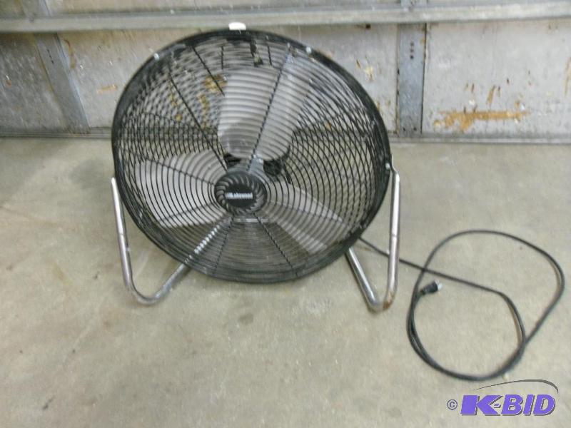 lot 21 image: Lakewood Industrial 3 Speed Fan. Te...