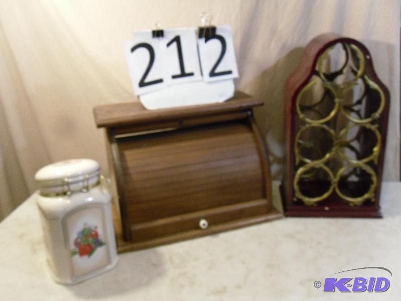 lot 212 image: Wood Bread Box, Heavy WoodMetal Wi...