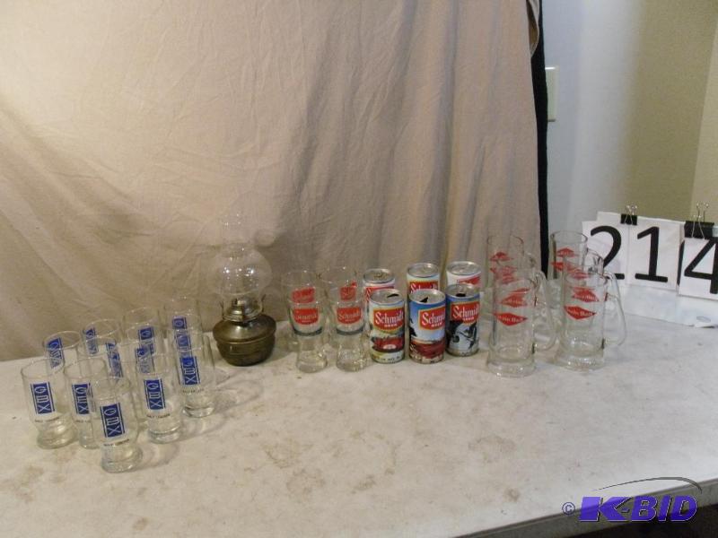 lot 214 image: Large Lot of Assorted Vintage Glass...