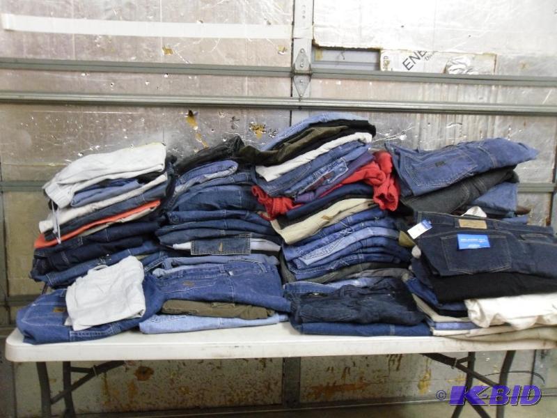lot 239 image: LARGE Lot of Mens Pants  Jeans  S...