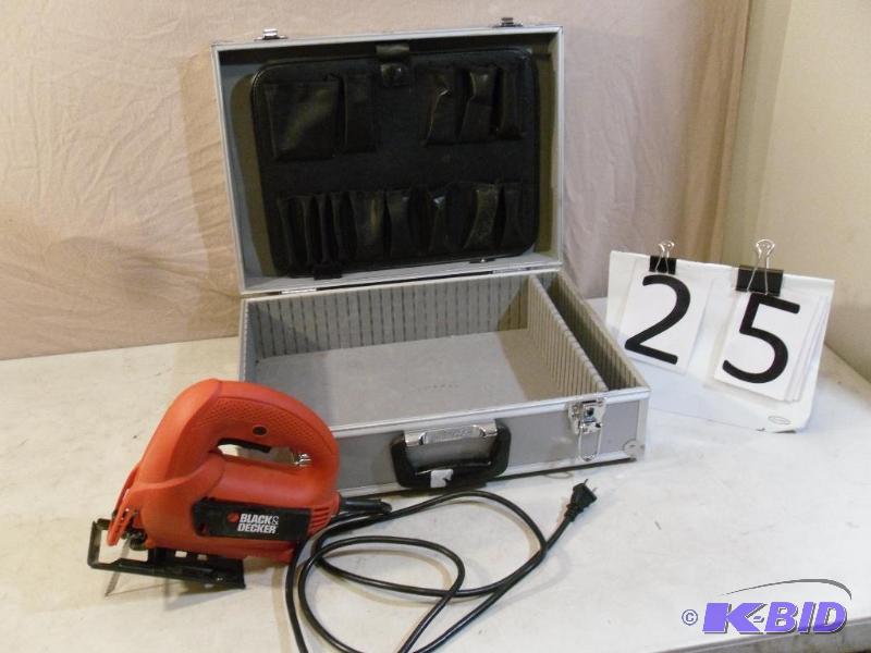 lot 25 image: Black and Decker Jigsaw. 34"....