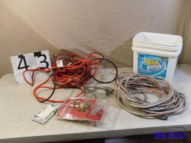 lot 43 image: Bucket, 2 Extension Cords, and New ...