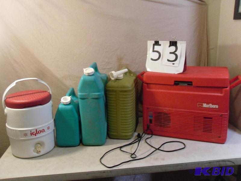 lot 53 image: Marlboro Coleman 12 Volt HeatCool ...