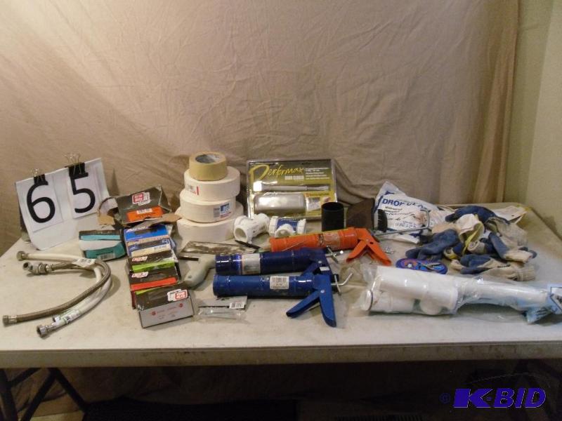 lot 65 image: Lot of tools and materials. Caulkin...