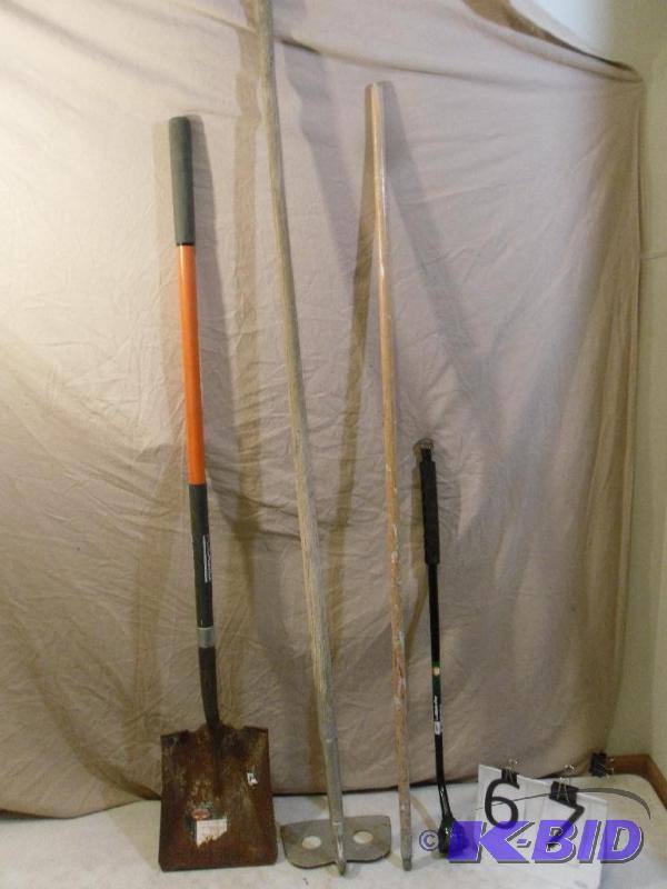 lot 67 image: Rigid Fiberglass Handled Shovel, Co...