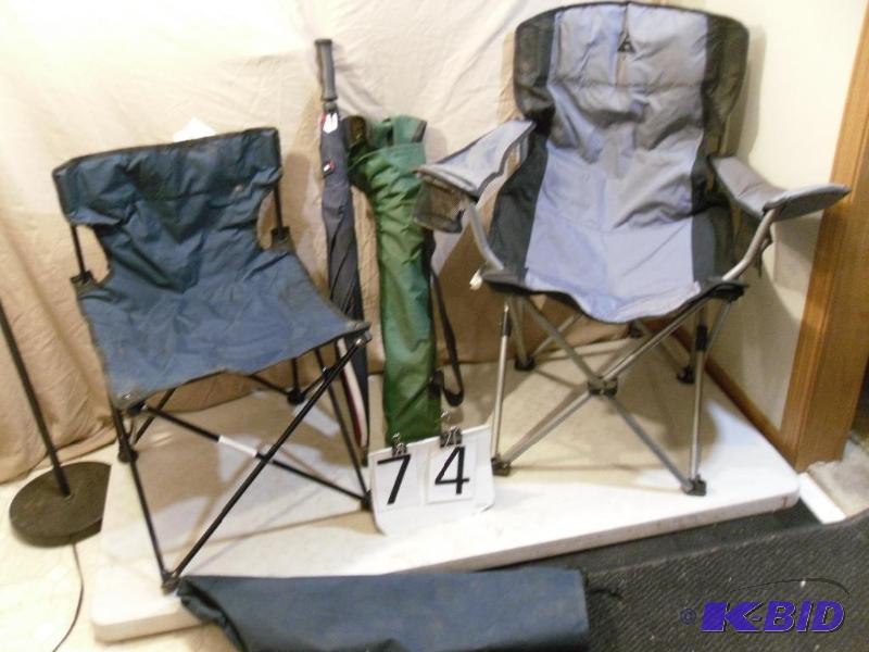 lot 74 image: Lot of 3 Folding Travel Chairs and ...