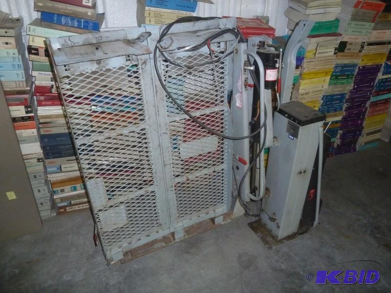 Crow River Wheel Chair lift Model ...