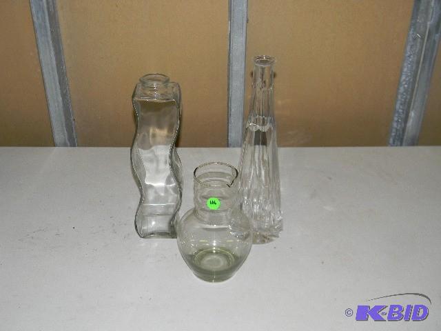 Lot of 3 glass vases...