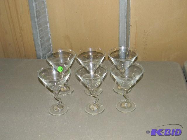 Lot of 6 martini glasses...