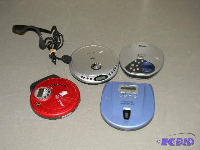 Lot of 5 - four CD players and one ...