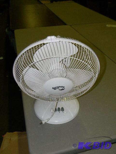14&quot round desk fan with 3-spee...