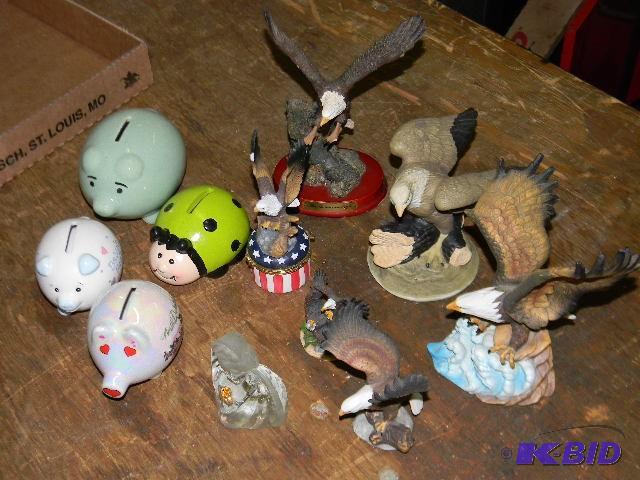 Lot of 9 - misc. eagles and piggy b...
