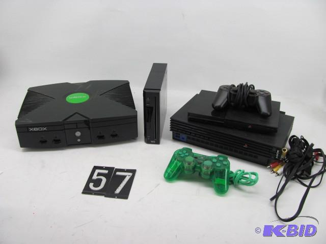 lot 57 image: Lot of game consoles. 1 xbox, 1 nin...