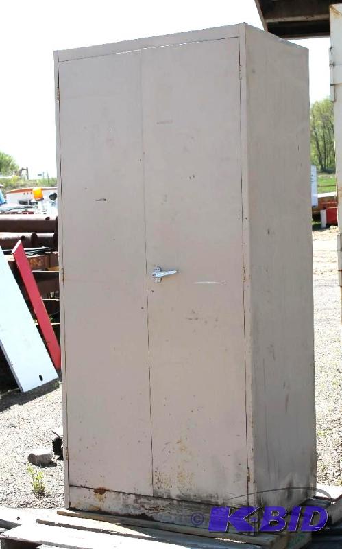 lot 22 image: Shop Steel Cabinet Commercial Grad...