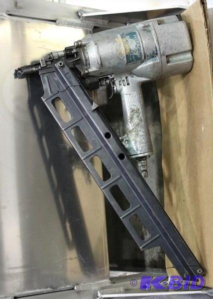lot 26 image: HITACHI Model# 83 A 2 3 12" ...