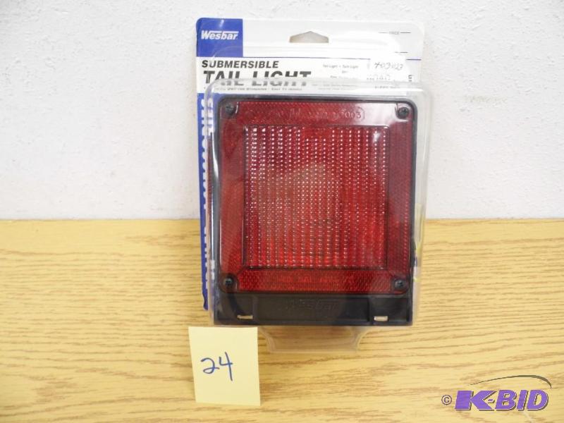Wesbar Submersible Tail Light