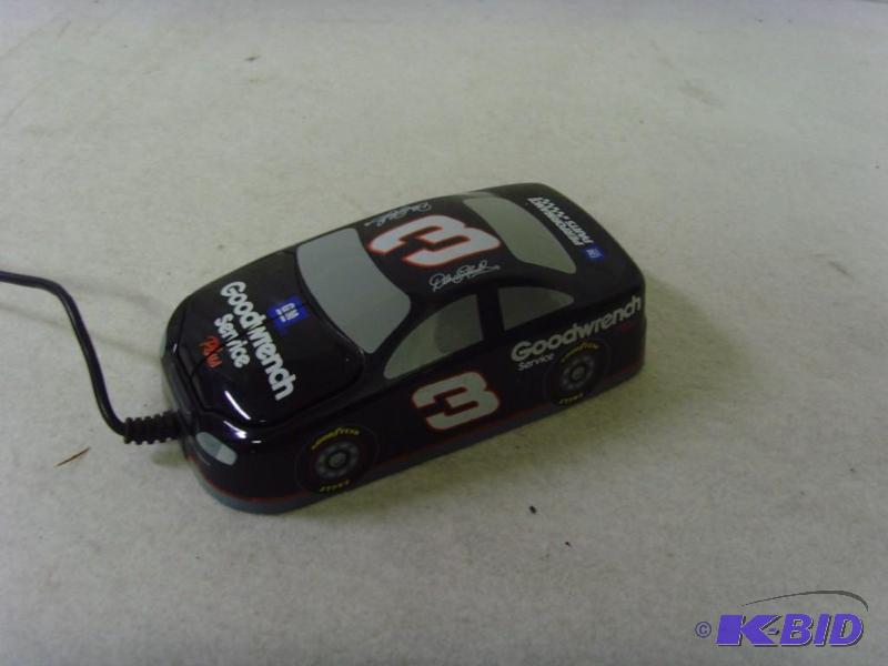 lot 35 image: Dale Earnhardt #3 Car Mouse