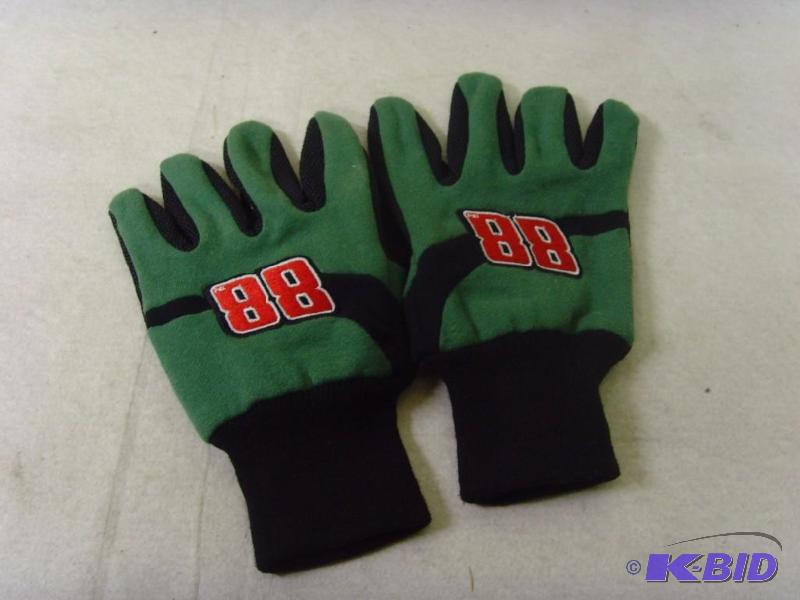 lot 54 image: Earnhardt Junior #88 Racing Gloves