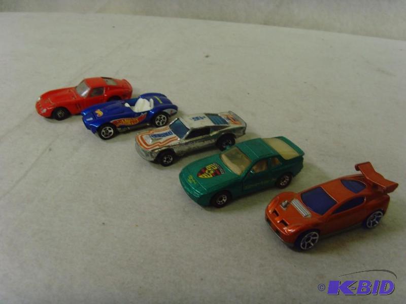 lot 89 image: Lot of Hot Wheels