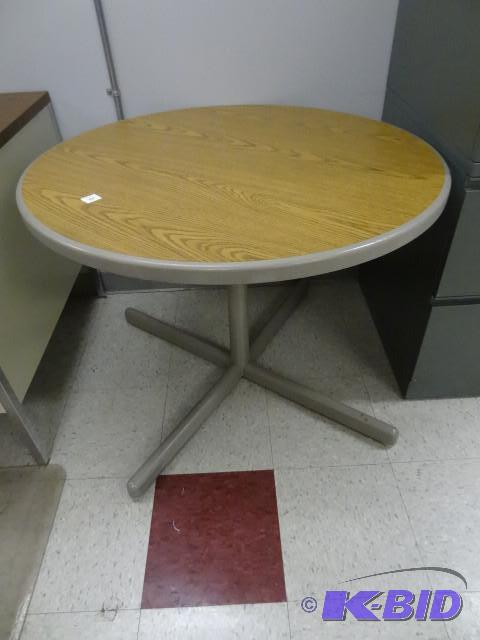 36&quot round table....