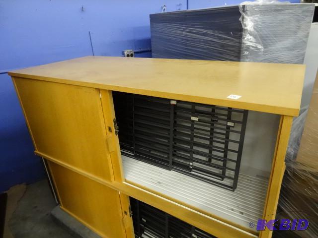 Wall hanging cabinet. 1 sliding doo...