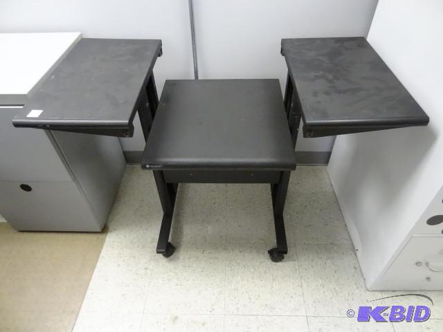 Quartet adjuastable height desk on ...