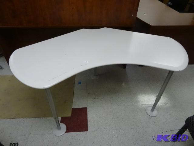 Herman Miller adjustable height off...