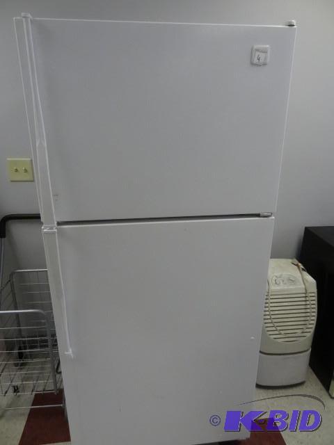 Whirlpool fridge freezer. ET18GKXGW...