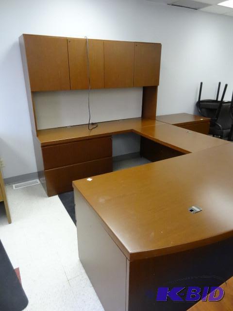 U shaped office desk with hutch. 4 ...