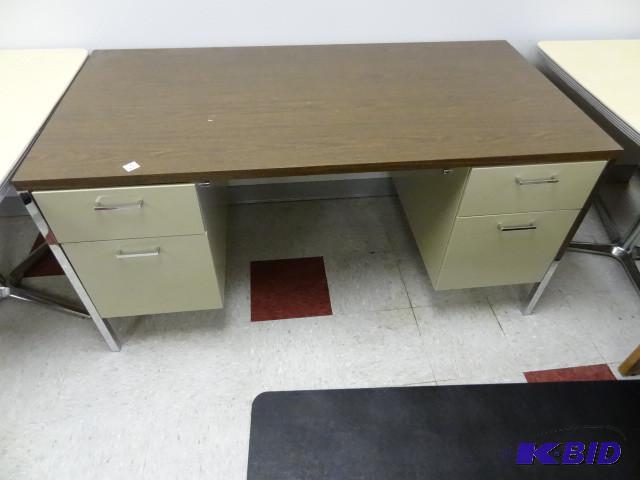 60 x 30 x 29 metal office desk...
