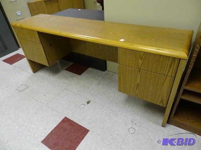 Laminate credenza. 4 drawer. 72 x 1...