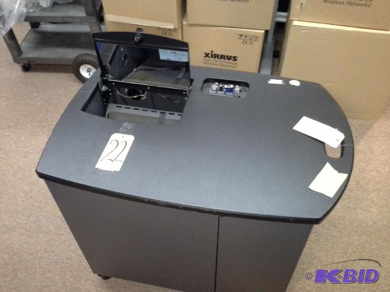 lot 22 image: Smart Expressions 103 Cart.