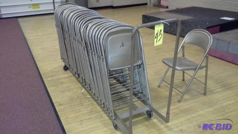 lot 43 image: 30 Folding Chairs And 1 Chair Cart