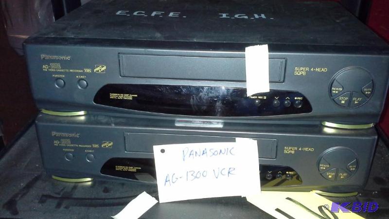 lot 66 image: Panasonic Vcr (2)
