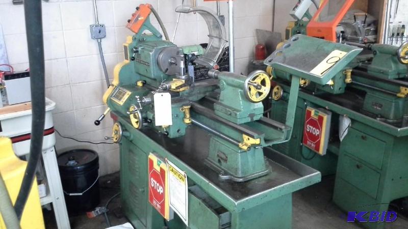 lot 9 image: Clausing Metal Working Lathe