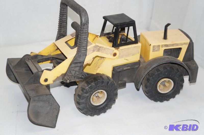 lot 91 image: Tonka Truck