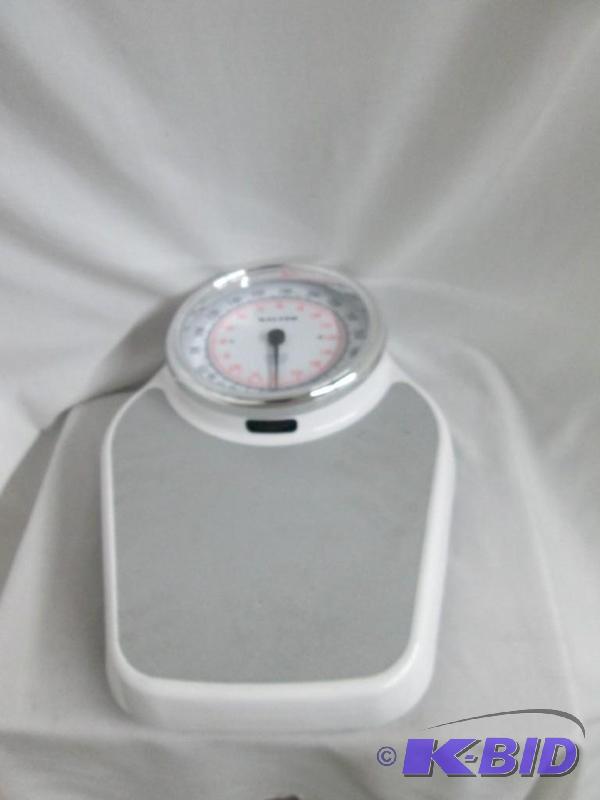 lot 32 image: Salter Professional Mechanical Scale