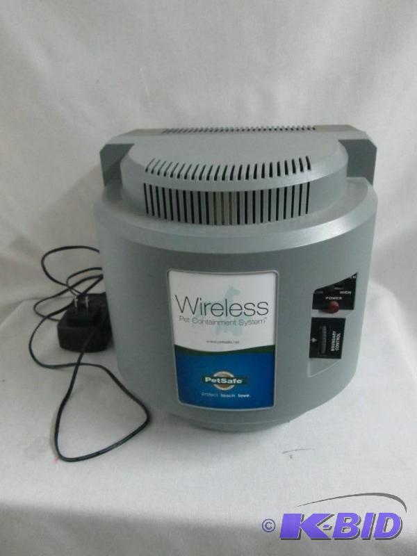 lot 36 image: PetSafe Invisible Fence - Main Unit Only