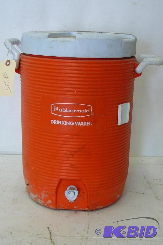 lot 25 image: Rubbermaid water cooler Sold "...