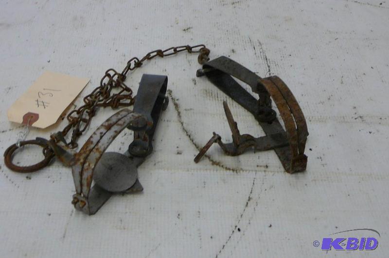 lot 31 image: 2 Pan traps Sold &quotas is",...