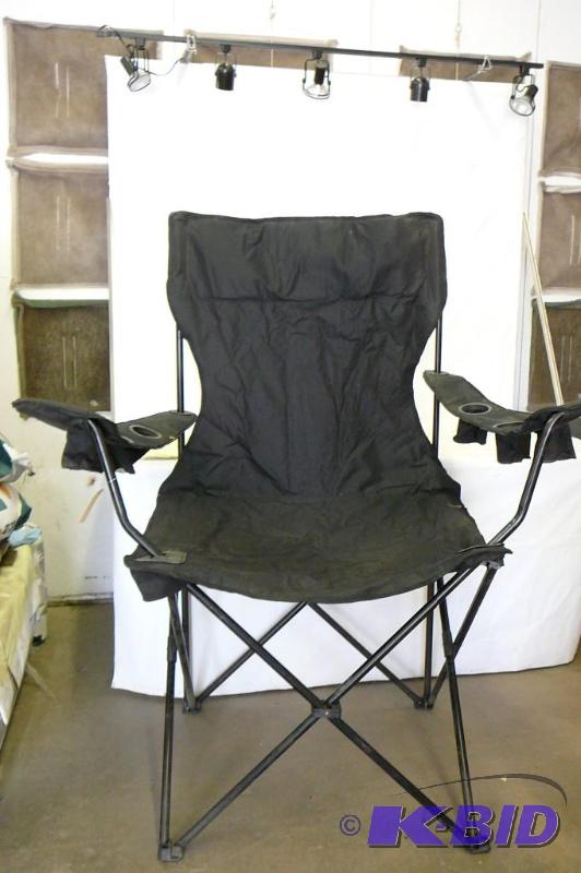 lot 50 image: Very large folding chair with 6 cup...