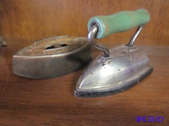 Pair of vintage childrens salesma...