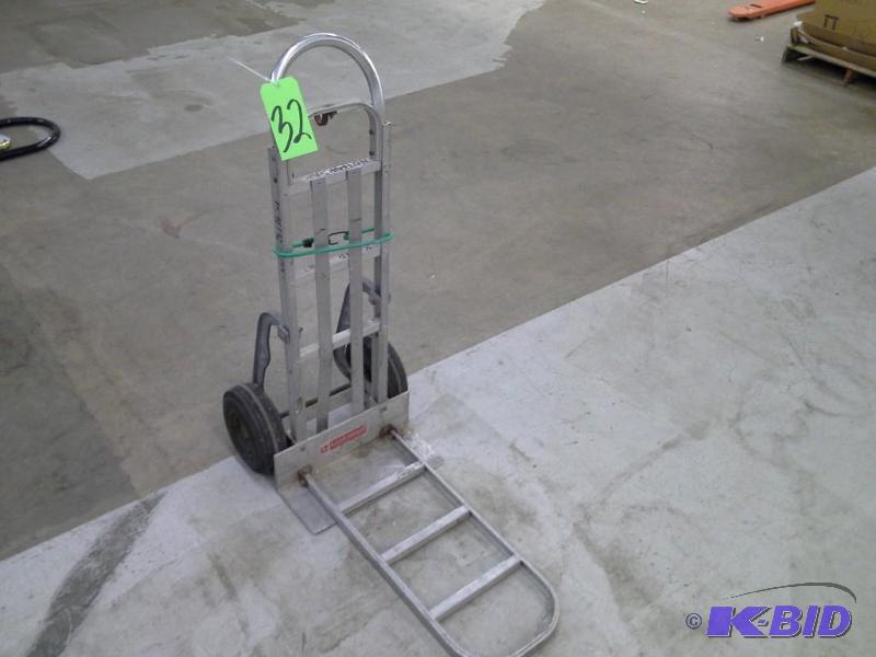 Lockwood material handling cart