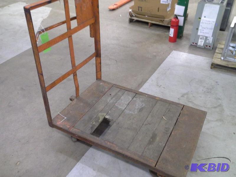Material handling cart