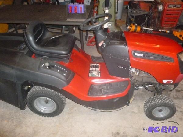 Craftsman 17.5 hp briggs &amp stra...