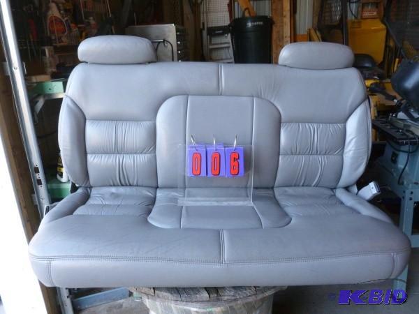 1988 - 1998 chevrolet suburban rear...