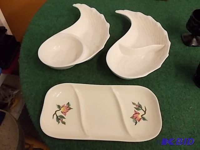 Red Wing 3-Compartment Dish, 2-Reli...